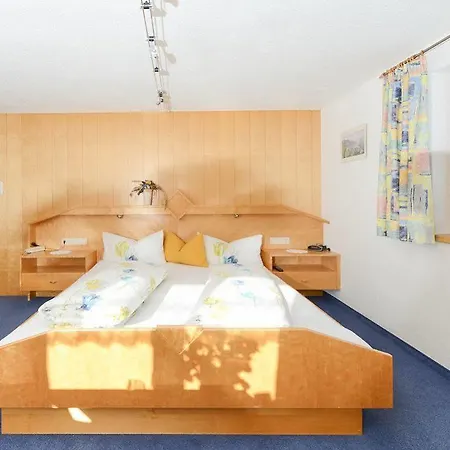 Haus Furka 3*